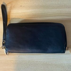 Black Wristlet